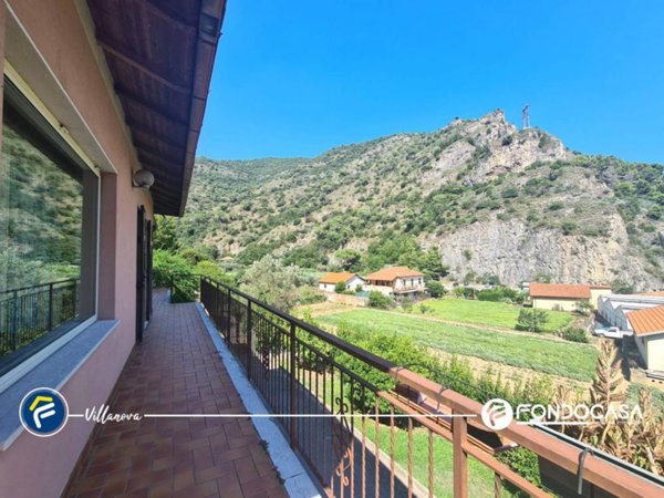 casa indipendente in vendita a Cisano sul Neva in zona Martinetto