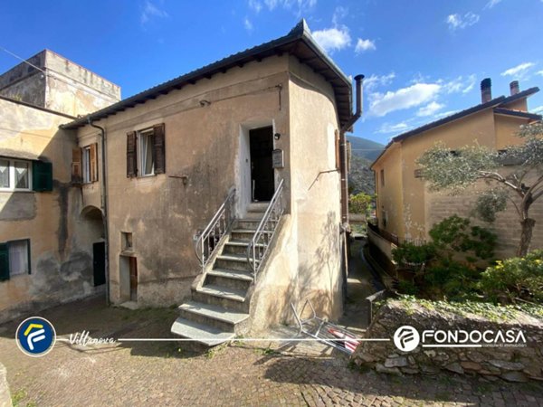 casa indipendente in vendita a Cisano sul Neva in zona Conscente