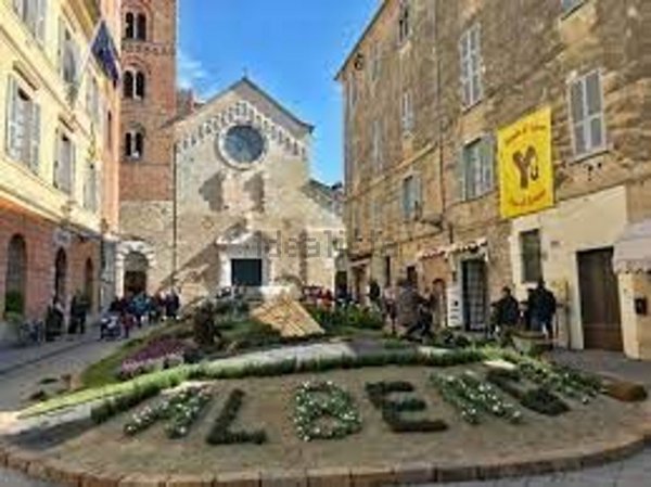 casa indipendente in vendita a Cisano sul Neva