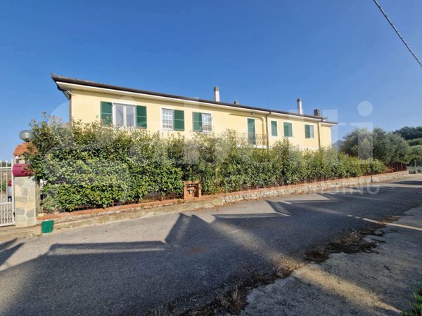 casa indipendente in vendita a Cisano sul Neva