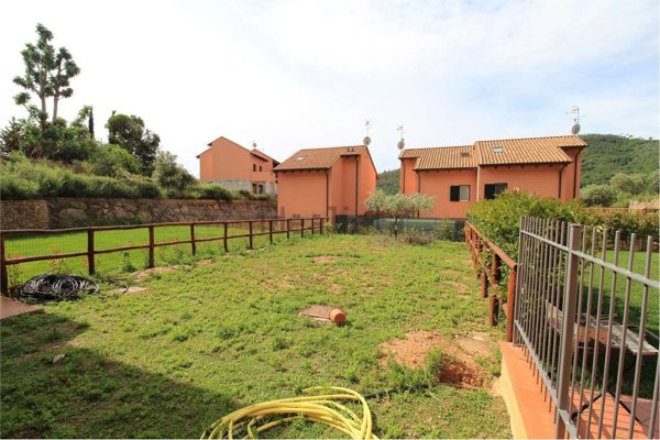 casa indipendente in vendita a Cisano sul Neva in zona Conscente