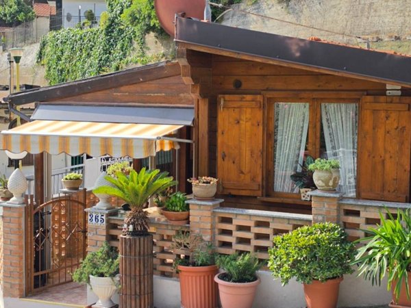 casa indipendente in vendita a Cisano sul Neva in zona Cenesi