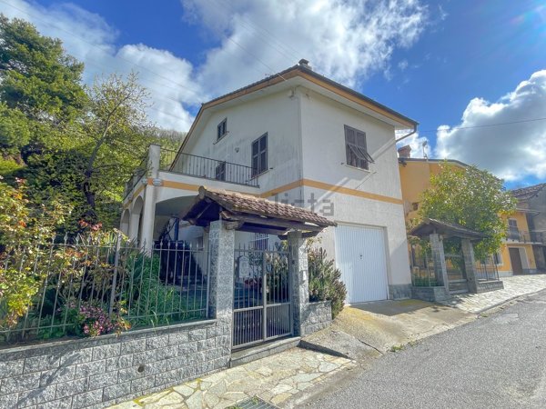 casa indipendente in vendita a Cosseria