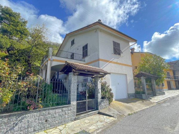 casa indipendente in vendita a Cosseria