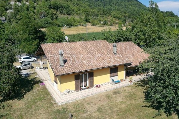 casa indipendente in vendita a Cosseria in zona Lidora