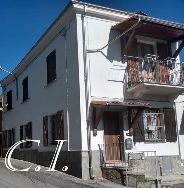 casa indipendente in vendita a Dego