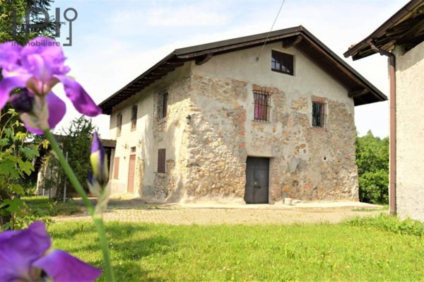 casa indipendente in vendita a Dego