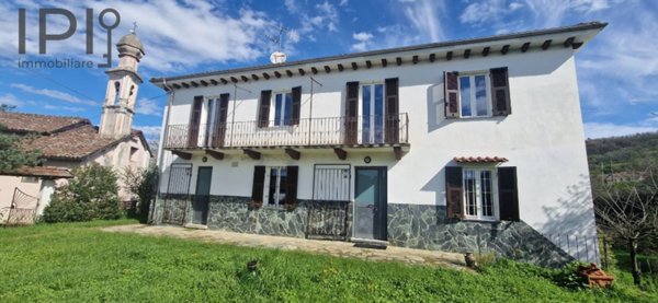 casa indipendente in vendita a Dego