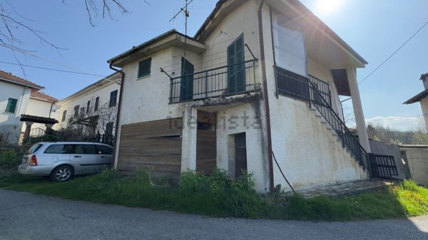 casa semindipendente in vendita a Dego