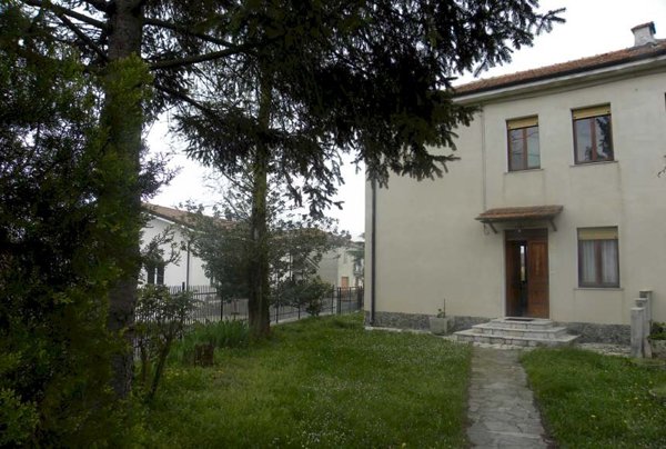 casa indipendente in vendita a Dego