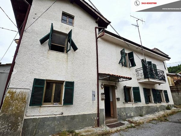 casa indipendente in vendita a Dego