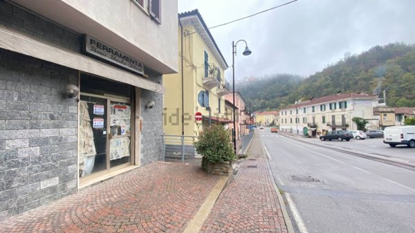 locale commerciale in vendita a Dego
