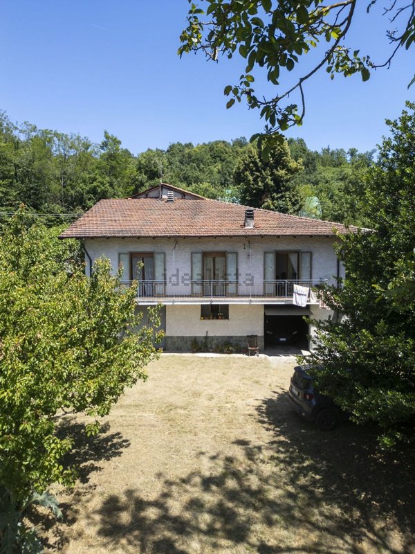 casa indipendente in vendita a Dego