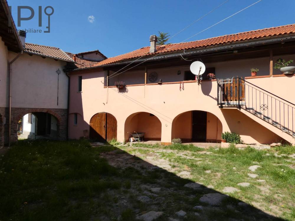 casa indipendente in vendita a Dego