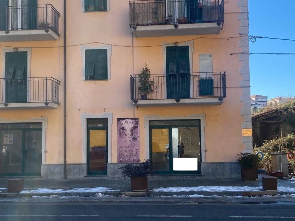 negozio in vendita a Dego