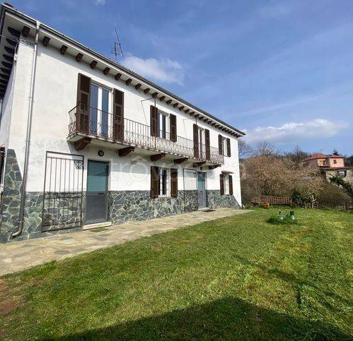 casa indipendente in vendita a Dego