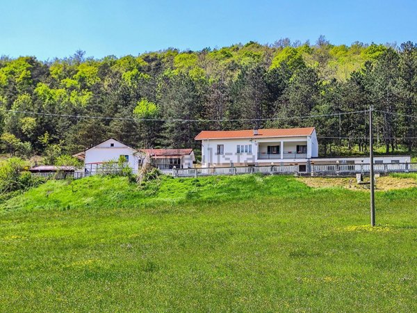casale in vendita a Dego