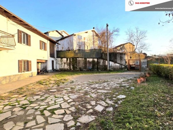 casa indipendente in vendita a Dego