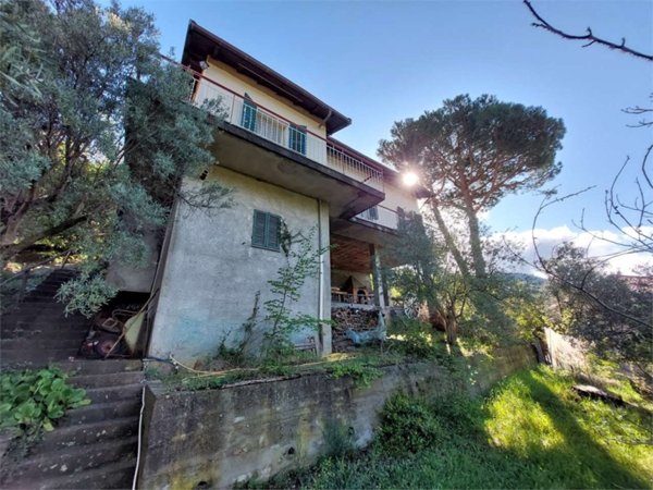 casa indipendente in vendita ad Erli