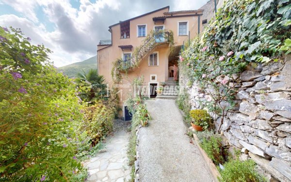 appartamento in vendita ad Erli