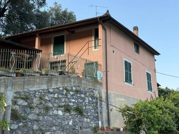 casa indipendente in vendita ad Erli