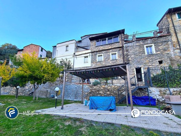 casa indipendente in vendita ad Erli