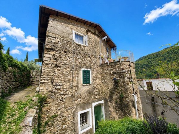 casa indipendente in vendita ad Erli