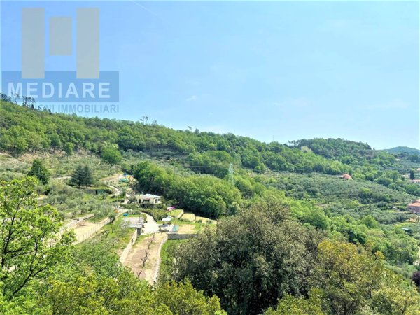 appartamento in vendita a Finale Ligure in zona Gorra