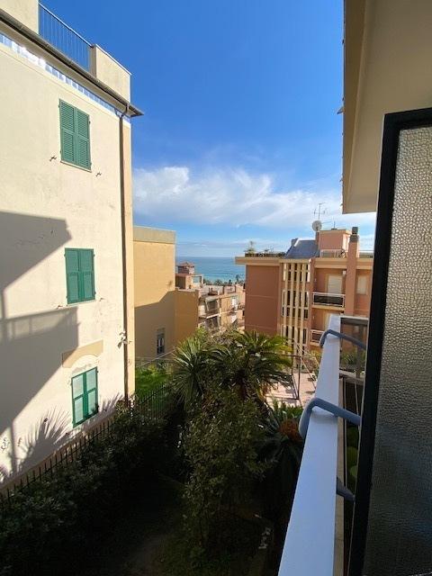 appartamento in affitto a Finale Ligure