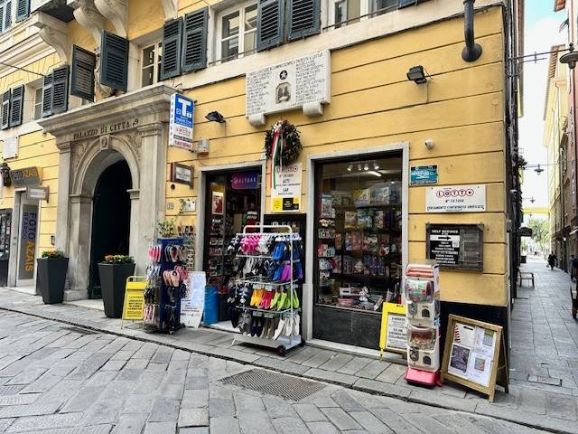negozio in vendita a Finale Ligure