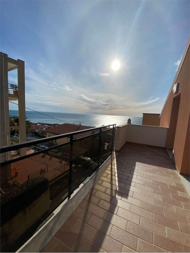 casa semindipendente in vendita a Finale Ligure