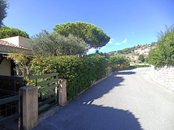 appartamento in vendita a Finale Ligure