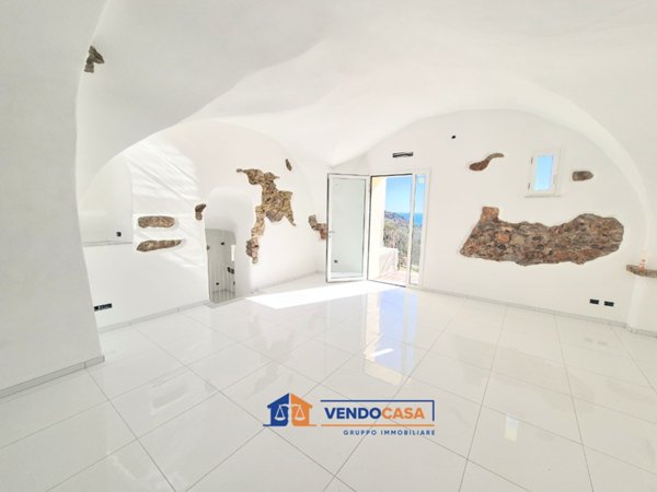 appartamento in vendita a Finale Ligure in zona Gorra