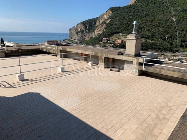 appartamento in vendita a Finale Ligure