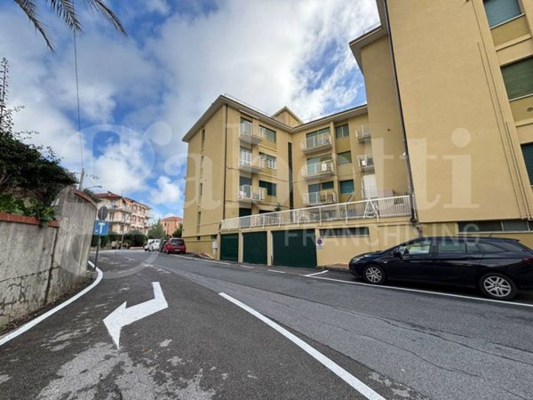 monolocale in vendita a Finale Ligure