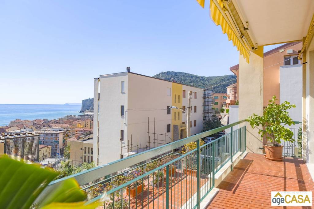 appartamento in vendita a Finale Ligure