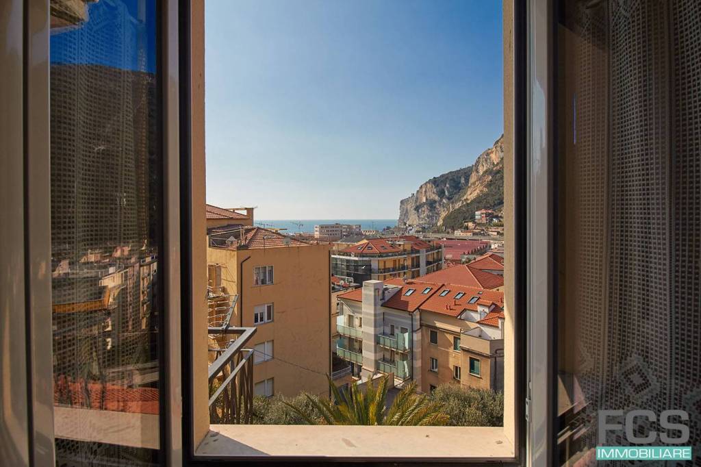 appartamento in vendita a Finale Ligure