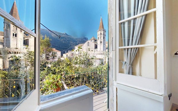 appartamento in vendita a Finale Ligure