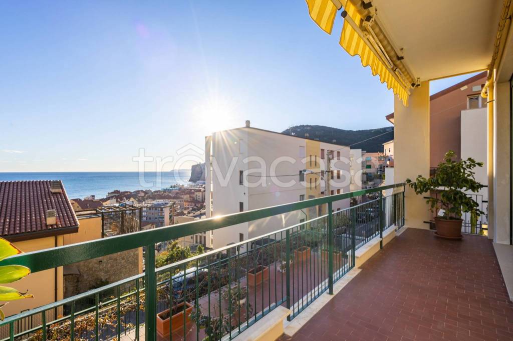 appartamento in vendita a Finale Ligure