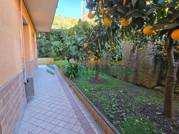 appartamento in vendita a Finale Ligure