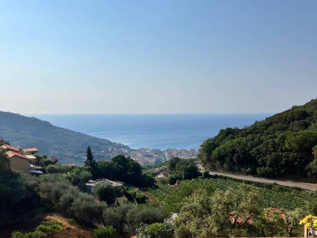 appartamento in vendita a Finale Ligure