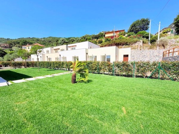 appartamento in vendita a Finale Ligure