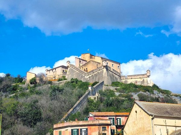 appartamento in vendita a Finale Ligure