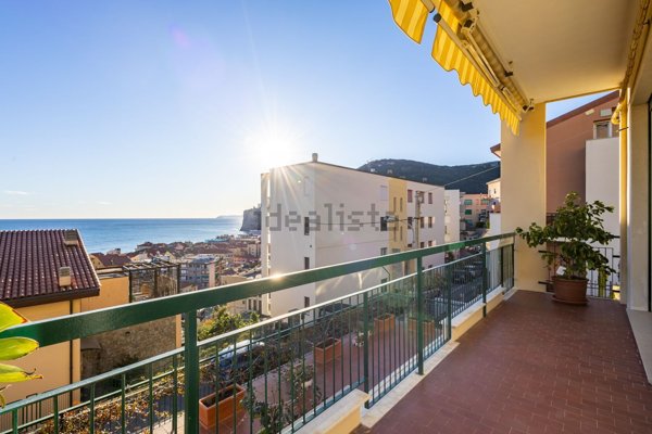 appartamento in vendita a Finale Ligure
