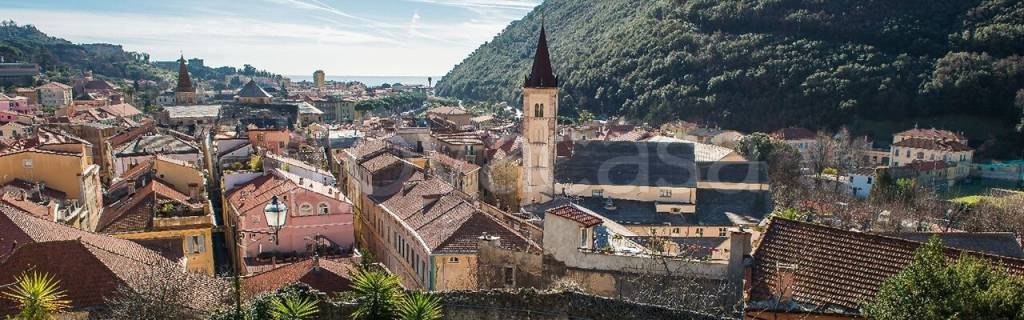 appartamento in vendita a Finale Ligure