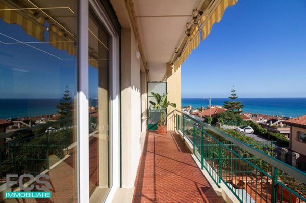 appartamento in vendita a Finale Ligure