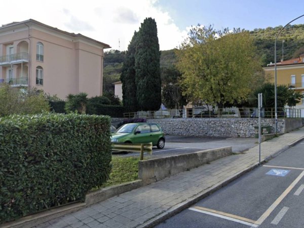 appartamento in vendita a Finale Ligure