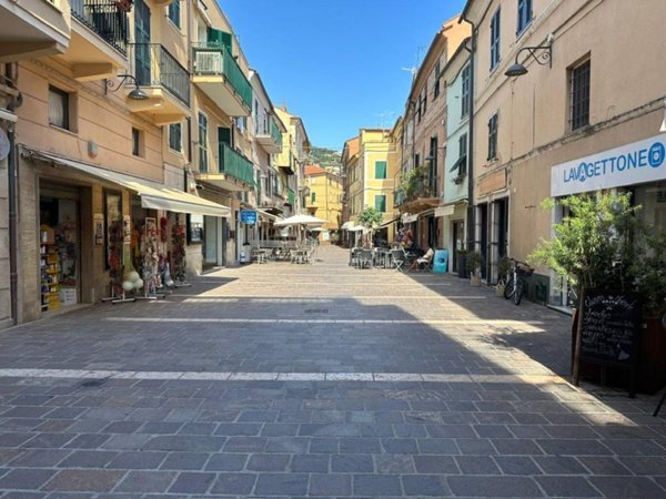 appartamento in vendita a Finale Ligure