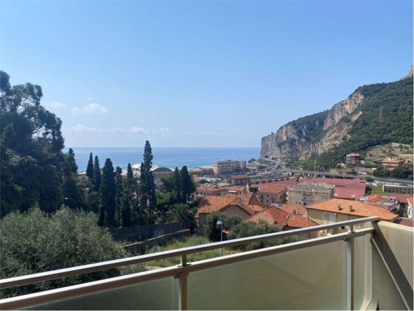 appartamento in vendita a Finale Ligure