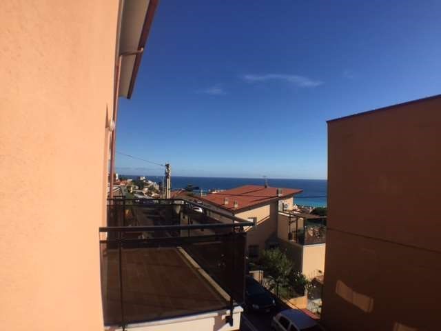 appartamento in vendita a Finale Ligure